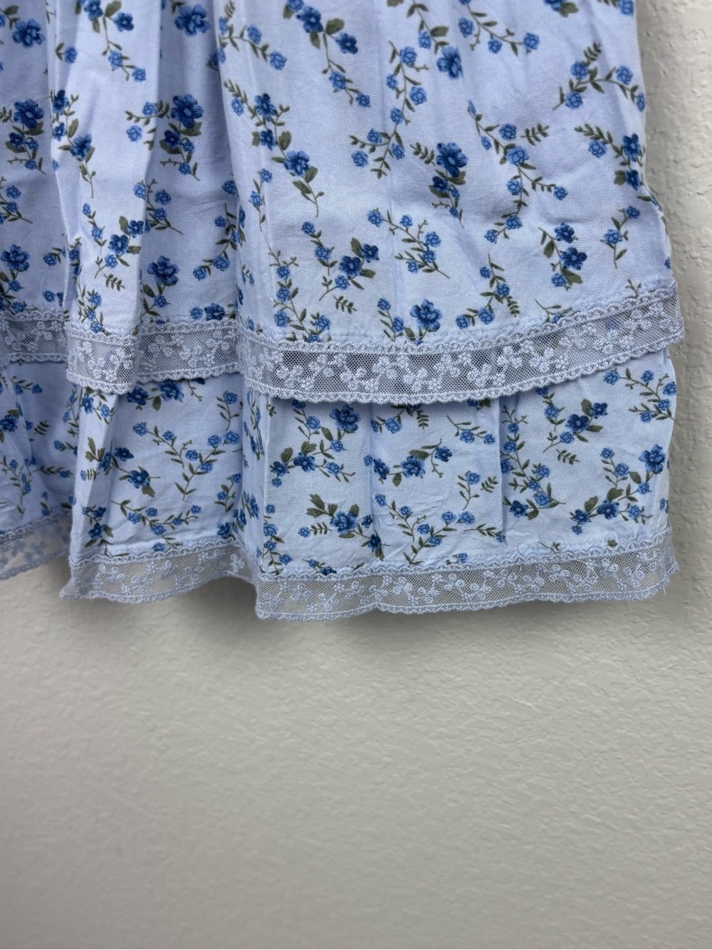 Hollister Blue Floral Lace Tiered Mini Dress Cottagecore Romantic Coquette S - Picture 5 of 12